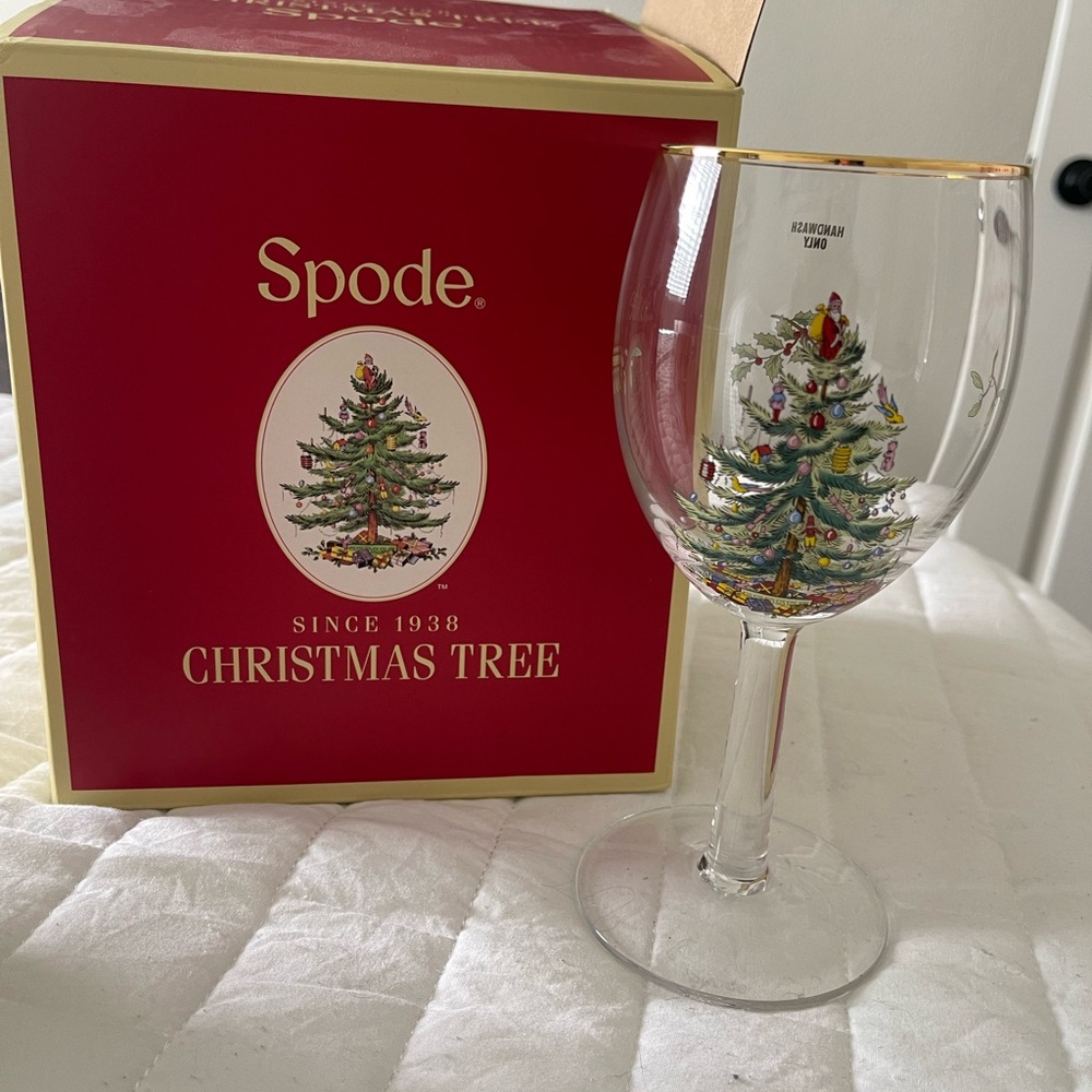 Spode Christmas tree set of four wine glasses